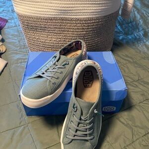Hey Dude Teal Canvas Shoes new in box